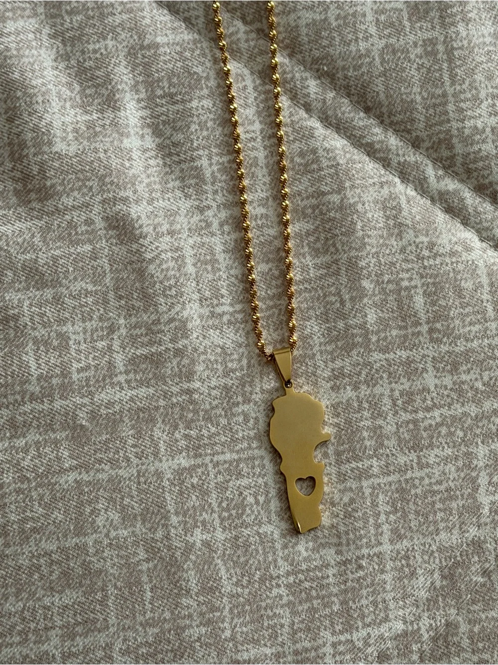 N/A elegant gold